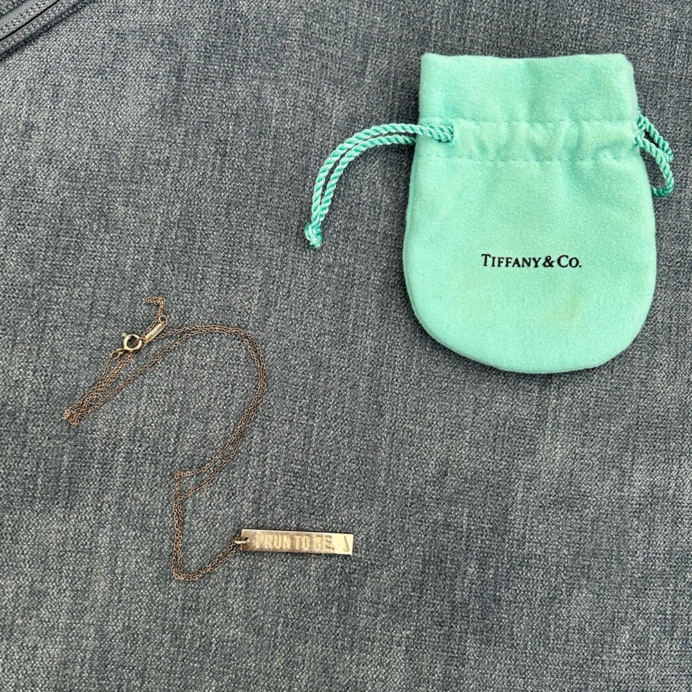 2010 Nike Women’s Marathon Tiffany’s necklace